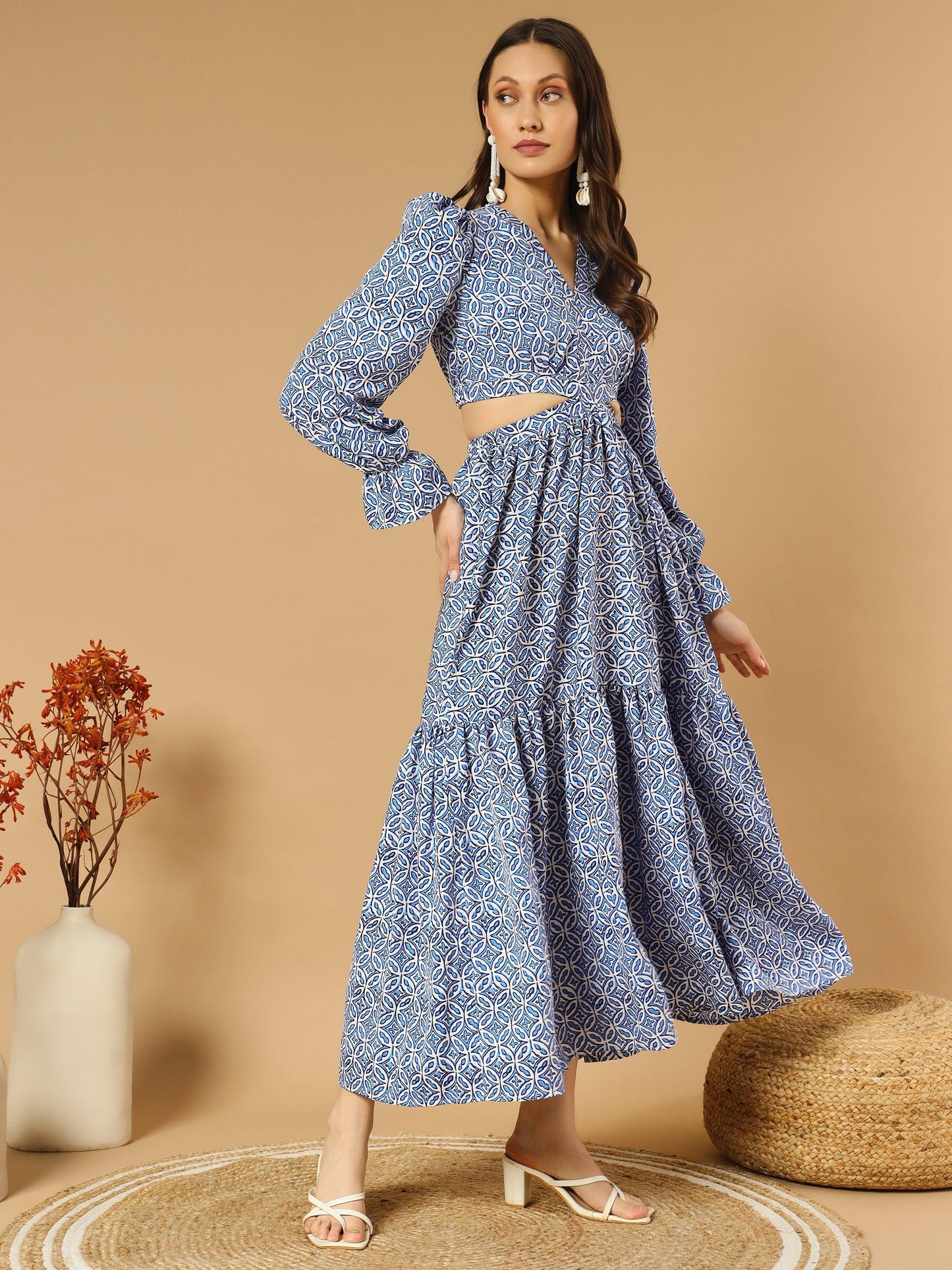 round hexa shape bluish v-neck long dress with back cut-out - asnowera