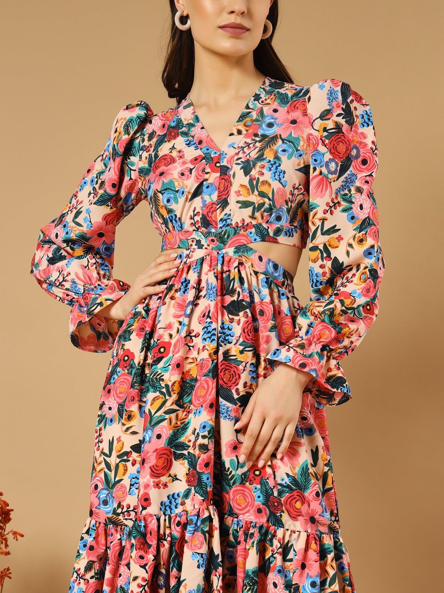 reddish flowery v-neck long dress with back cut-out - asnowera